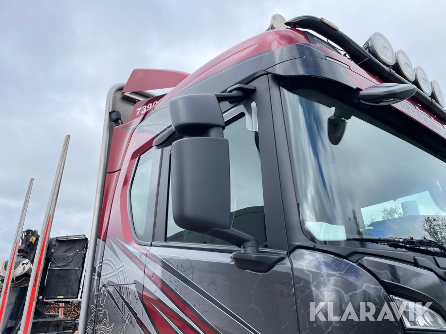 Timmerekipage Scania R650 med släp Kilafors