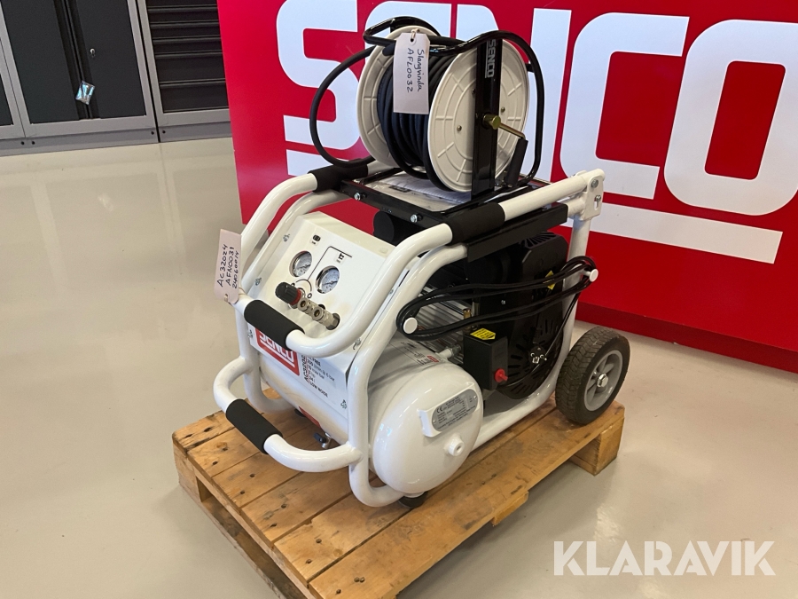 Kompressor 6bar Senco AC03024 med slangvinda