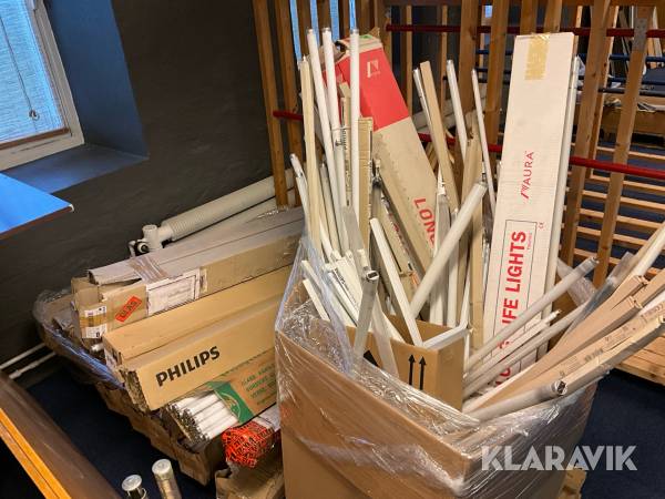 Lysrör Philips, Polylux Och Aura stort parti med olika lysrör