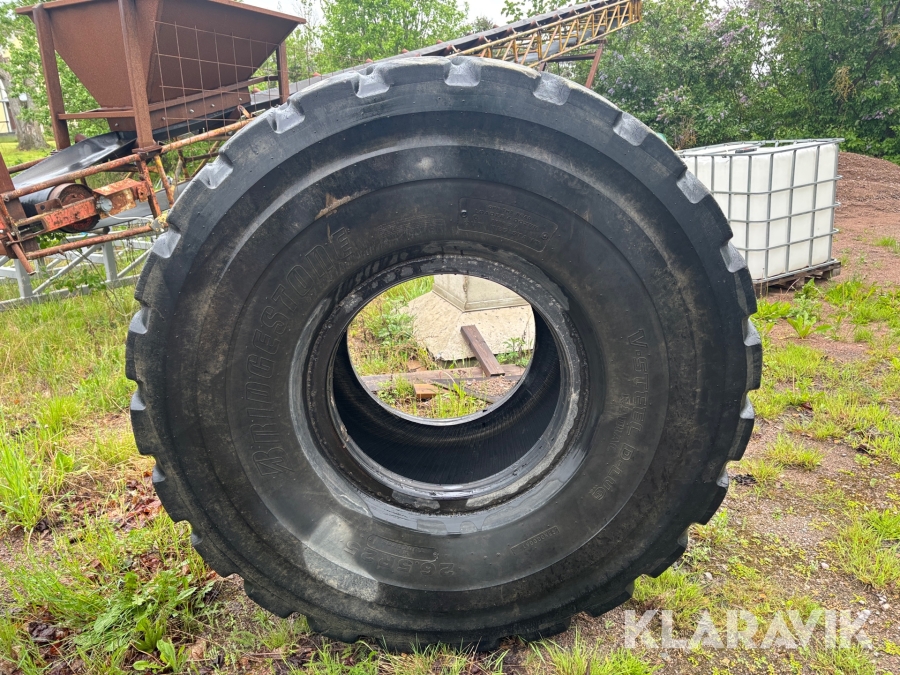 Entreprenaddäck Bridgestone 26.5R25 1st
