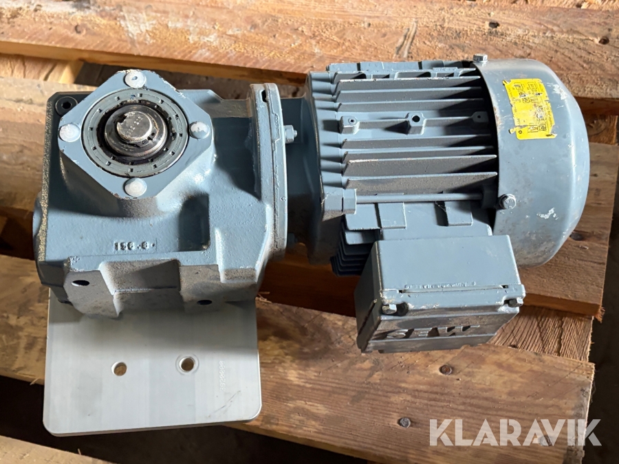 Elmotor med växlare SEW SA37 DT71D4