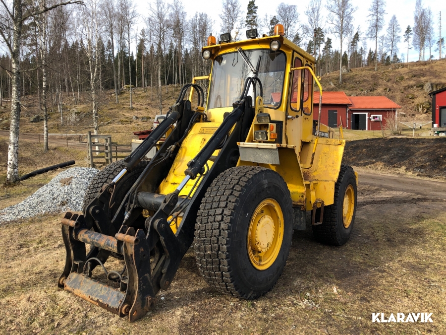 Hjullastare Volvo BM 4300 med redskap 