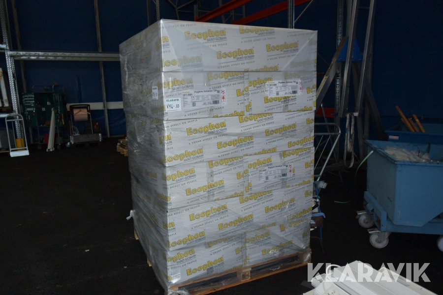 Parti med akustikplattor Ecohhon Hygiene Advance  T24