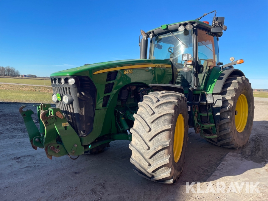 Traktor John Deere 8430