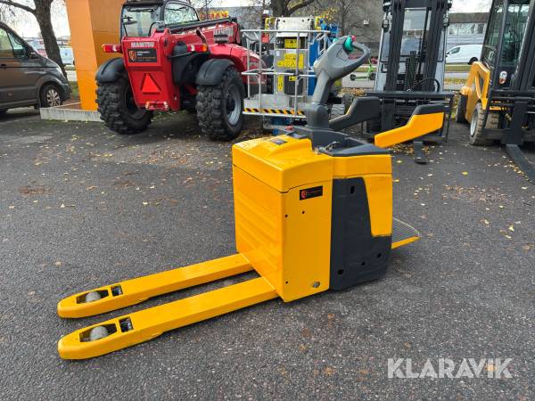 Låglyftstruck Jungheinrich