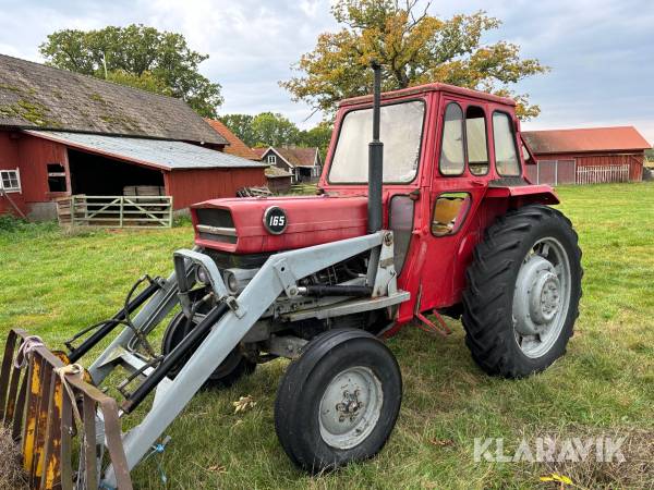 Veterantraktor Massey Ferguson 165 med frontlastare