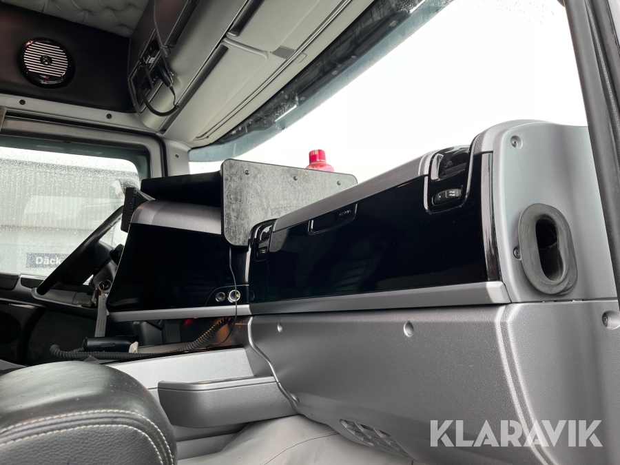Dragbil Scania R580 med tandemdrift & hydraulik