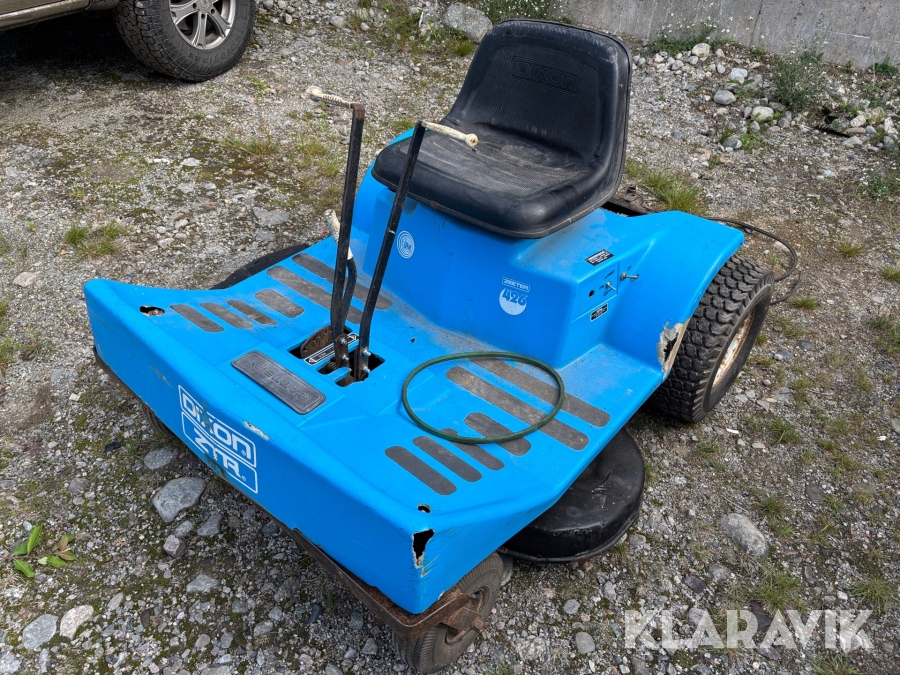 Åkgräsklippare Dixon Zeeter 426