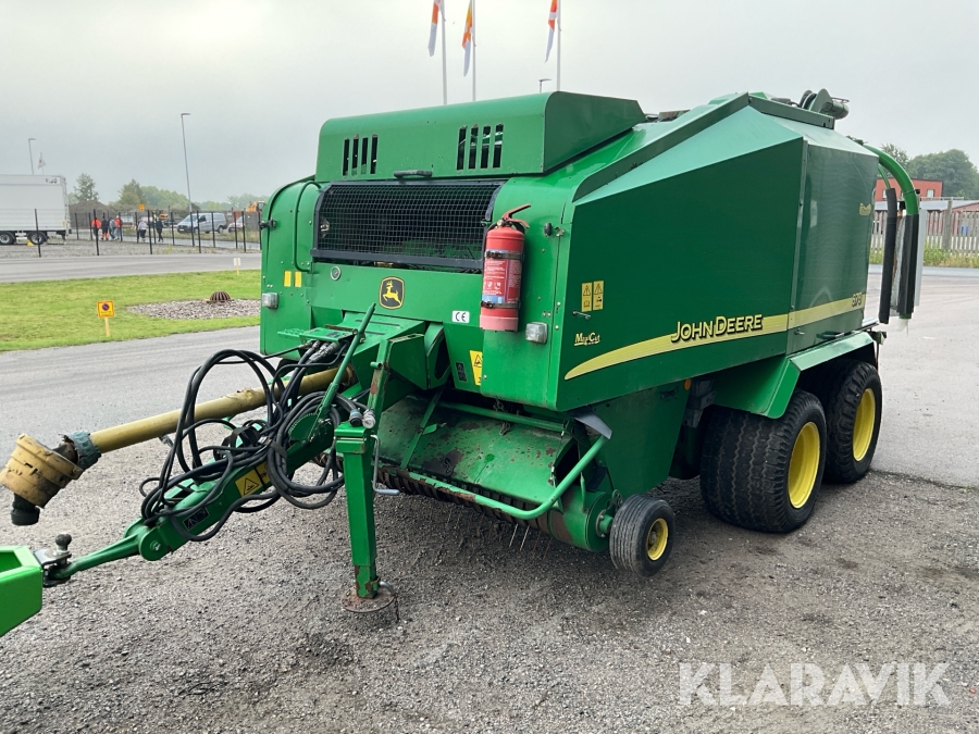 Rundbalspress John Deere 678 HB