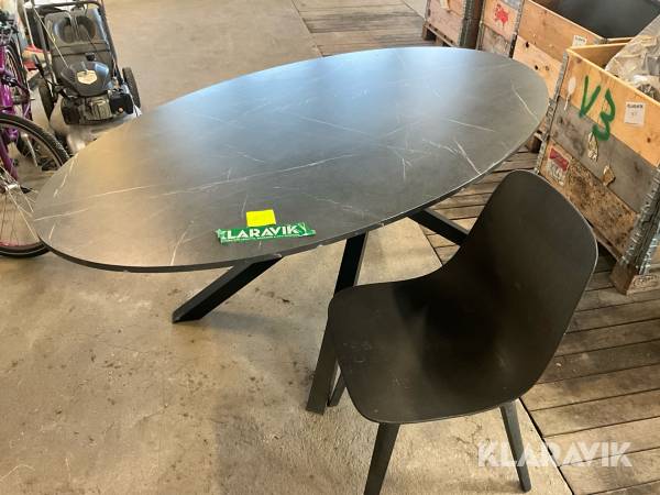 Bord och stolar Ikea 4 st bord 30 stolar