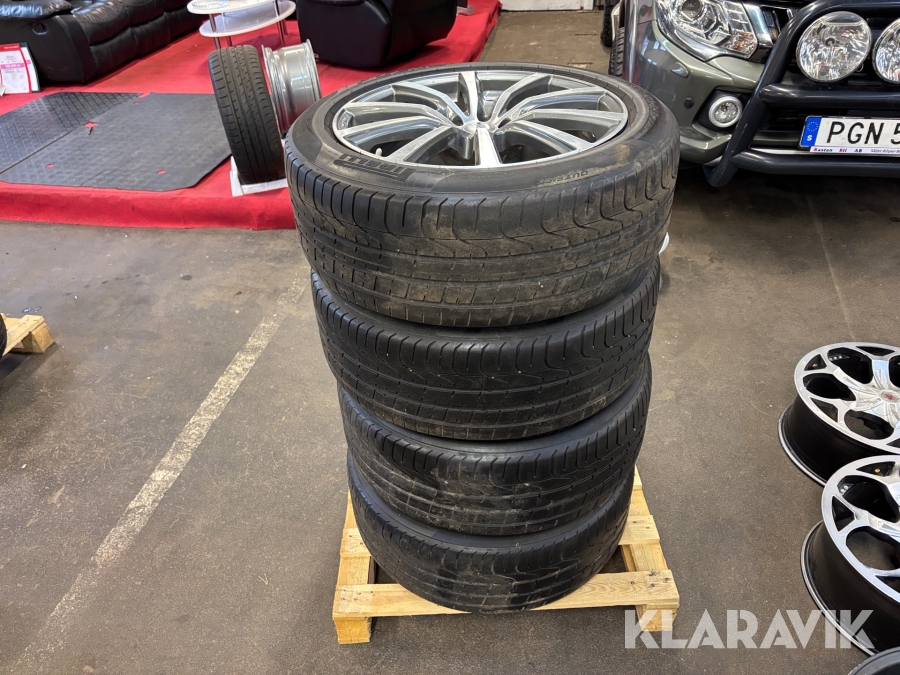Däck med fälgar Pirelli 235/50R19 4st