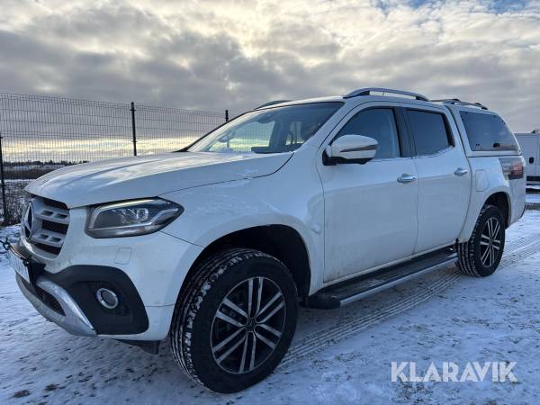 Pickup Mercedes-Benz X-class 250D med kåpa