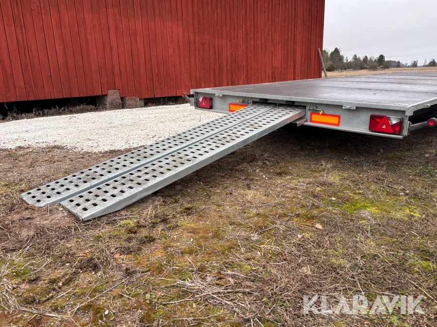 Personbilssläp/jättesläp Neiwiadow 8x2.55 m 2360 kg
