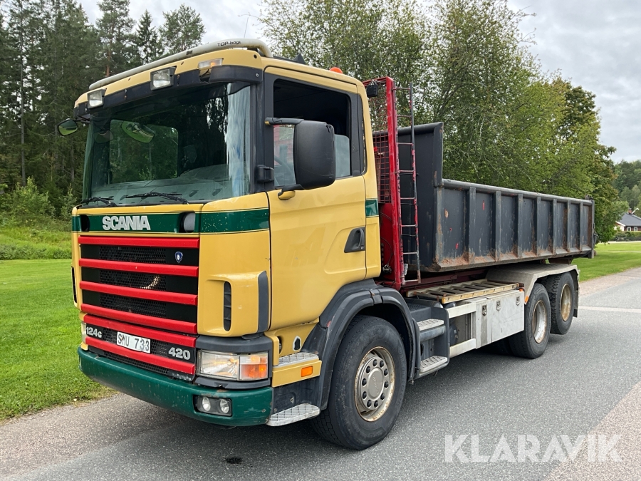Lastväxlare Scania R124 6x2 420 med flak