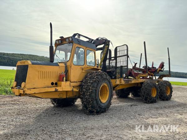 Skotare med kvistningsagregat Bolinder-Munktell SM 868 Volvo BM