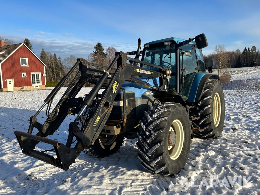 Traktor New Holland TM135