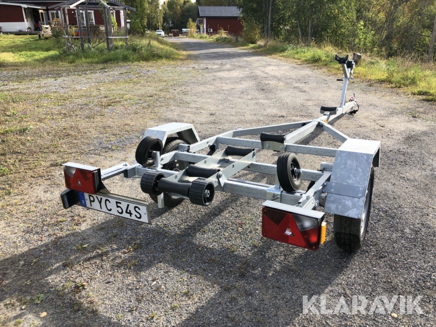 Båtvagn med fjädring Majava VT 750 COMPACT