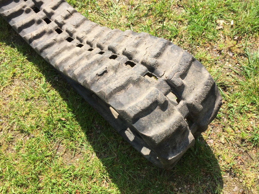 2st Larvband till minigrävare