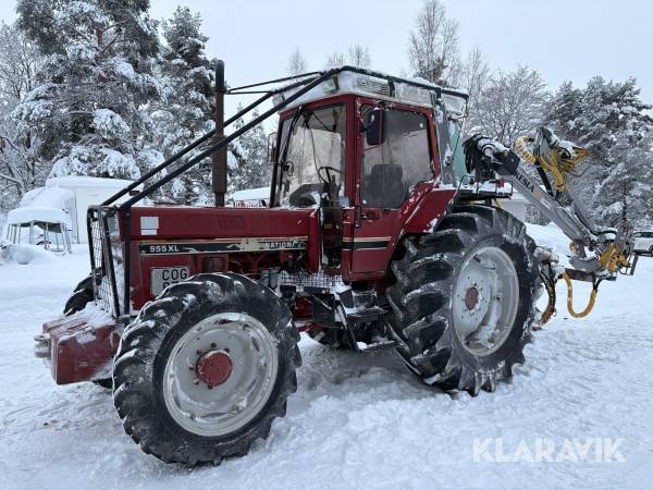 Traktor Case IH 955XL med Kesla 203T/40LF Stegmatare