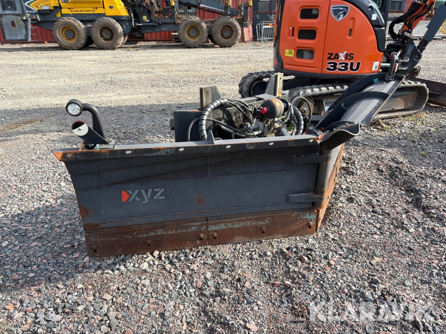 Vikplog XYZ 2528 med dubbla skär