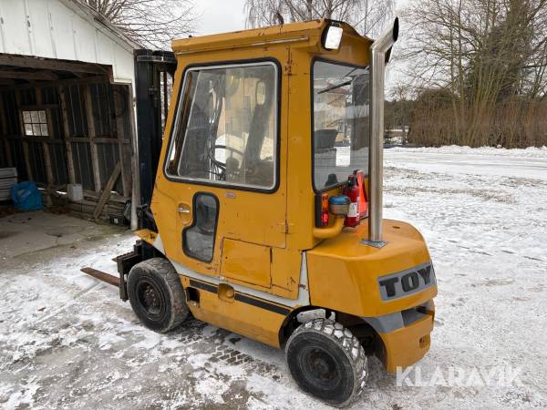 Dieseltruck Toyota FD25 5m lyfthöjd