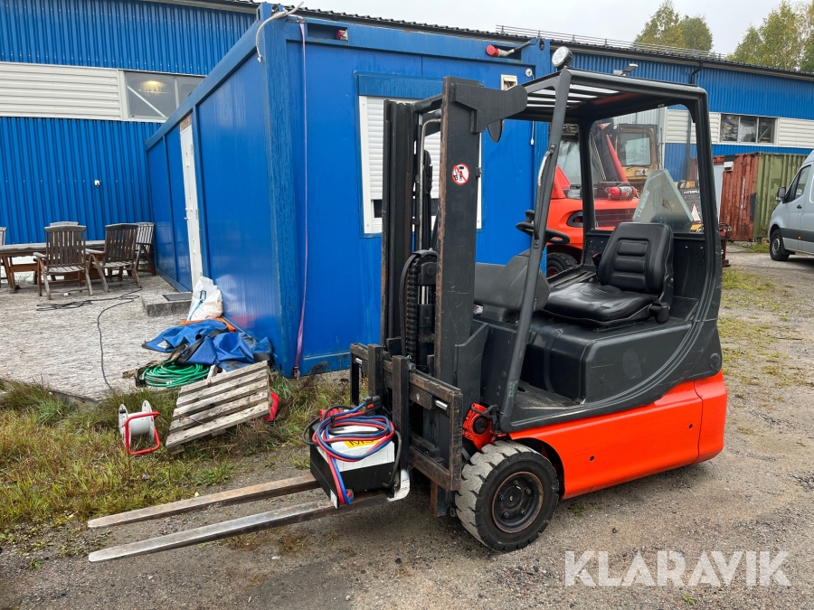 Truck Linde E14 med laddare