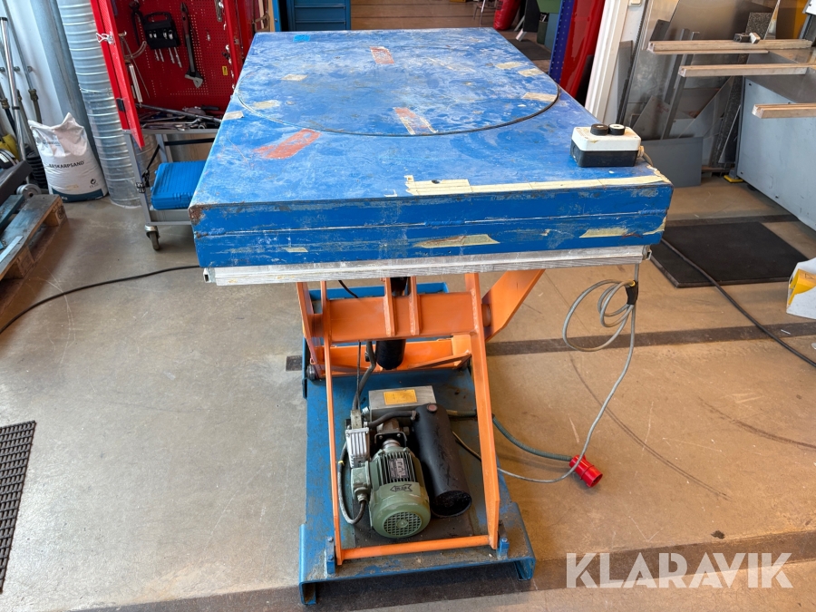 Lyftbord Ergoswede TL1000B med snurrplatta