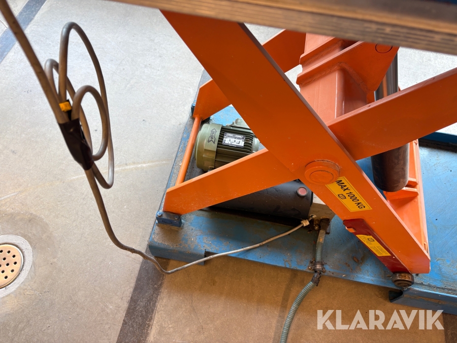 Lyftbord Ergoswede TL1000B med snurrplatta