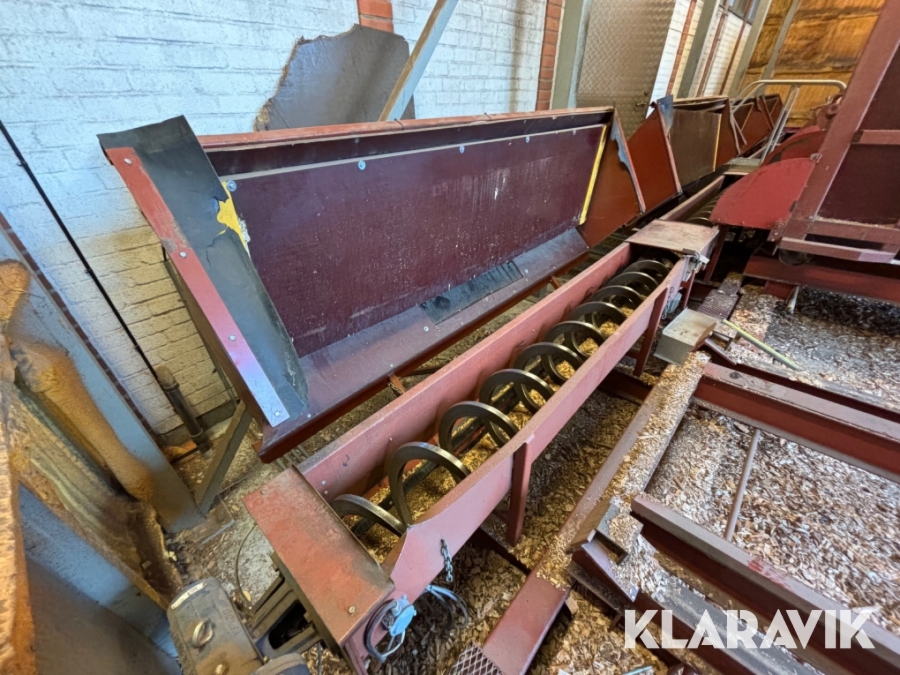 Flismagasin med matningsanläggning ca 120 m3