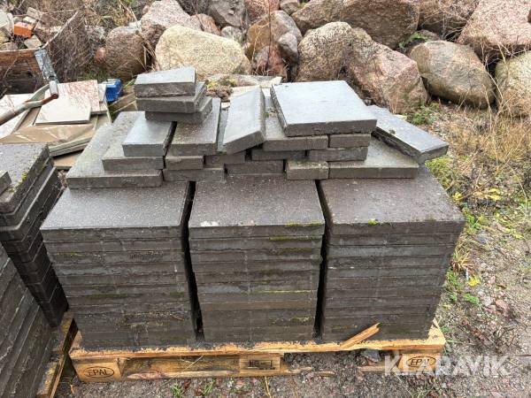 Betongplattor 35x35 ca 120st