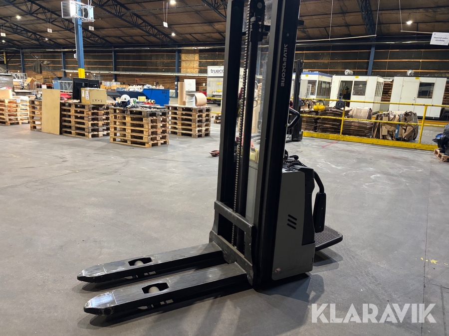 Ledstaplare Silverstone RSE 141-3300 1400kg