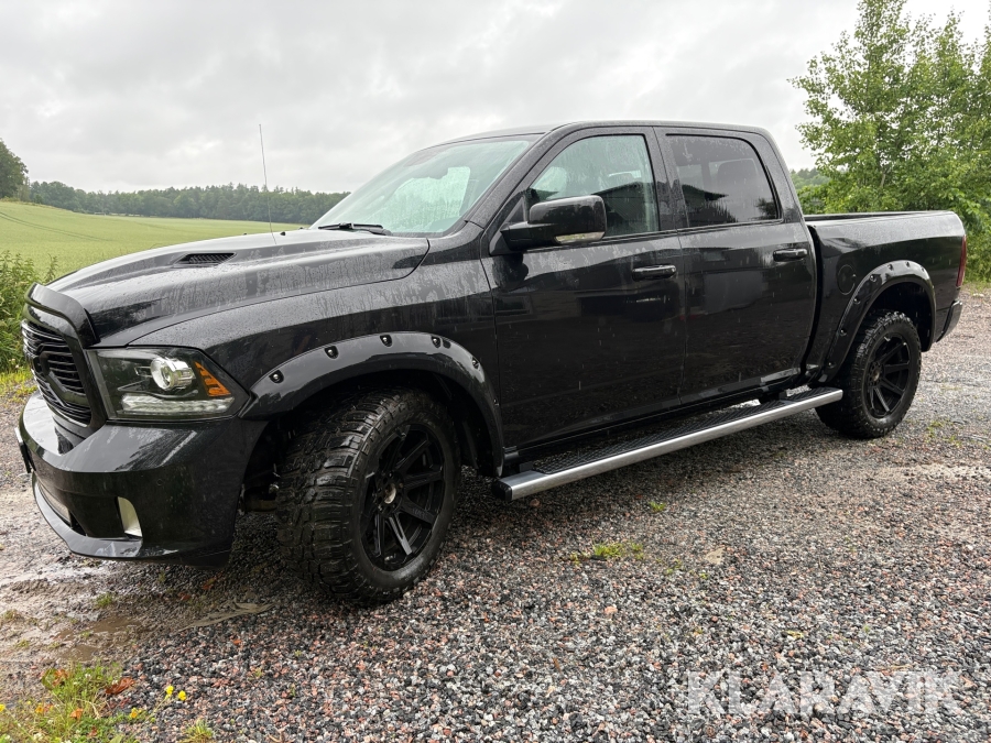 Dodge Ram 1500 Crew Cab 5.7 V8 HEMI 4x4 TorqueFlite 