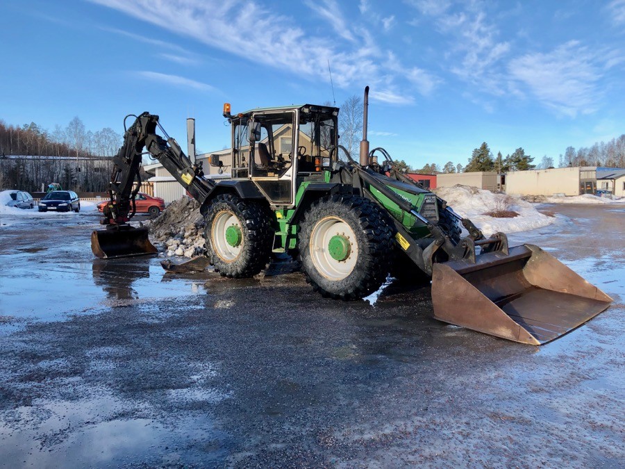 Traktorgrävare Huddig 960