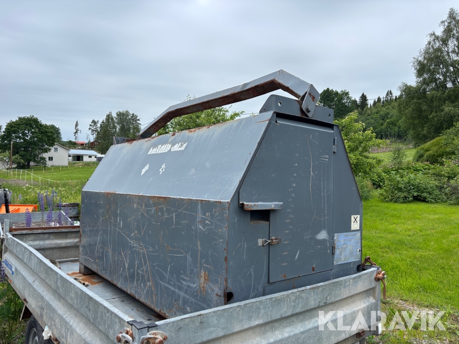 Dieseltank Industriservice 2300L