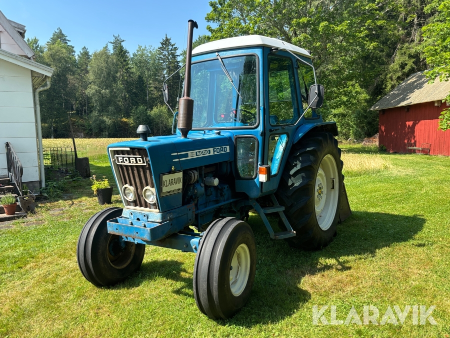 Traktor Ford 6600