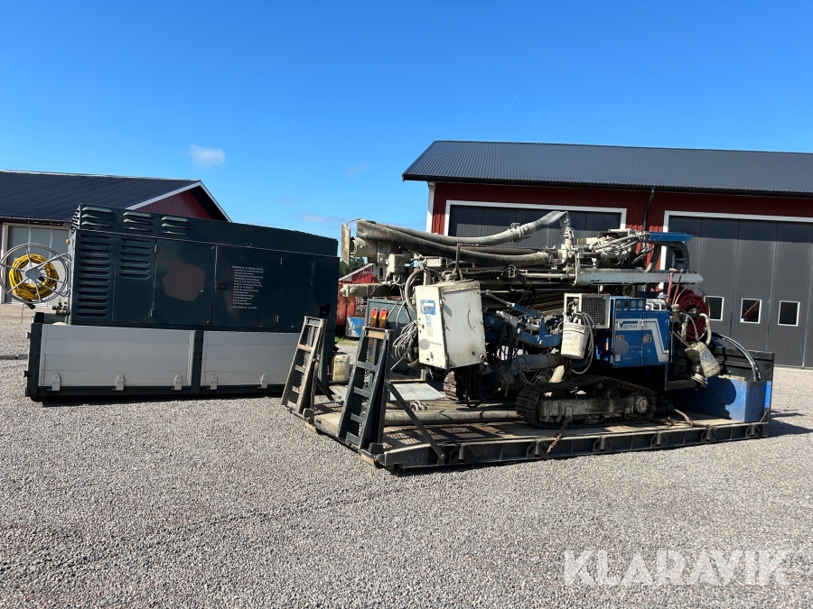 Borrigg med kompressor på flak Gemsa Gemrock 45 VH