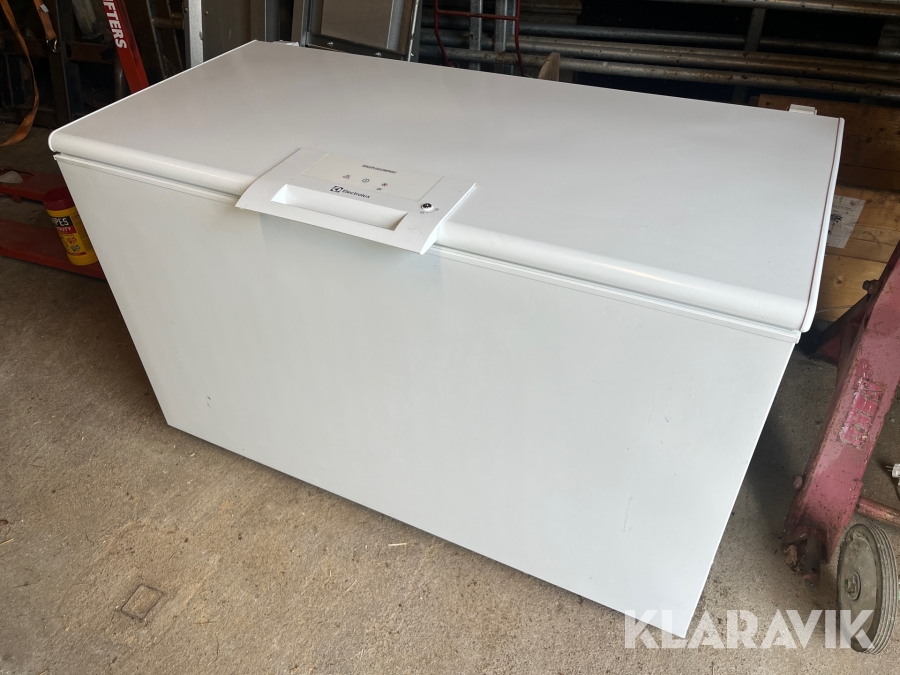 Frysbox Begagnad (begagnad frysbox, begagnade frysboxar, finns flera, frysboxen noggrant) Frysbox Begagnad