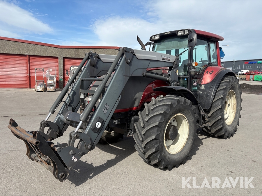 Jordbrukstraktor Valtra T170 skogsutrustad