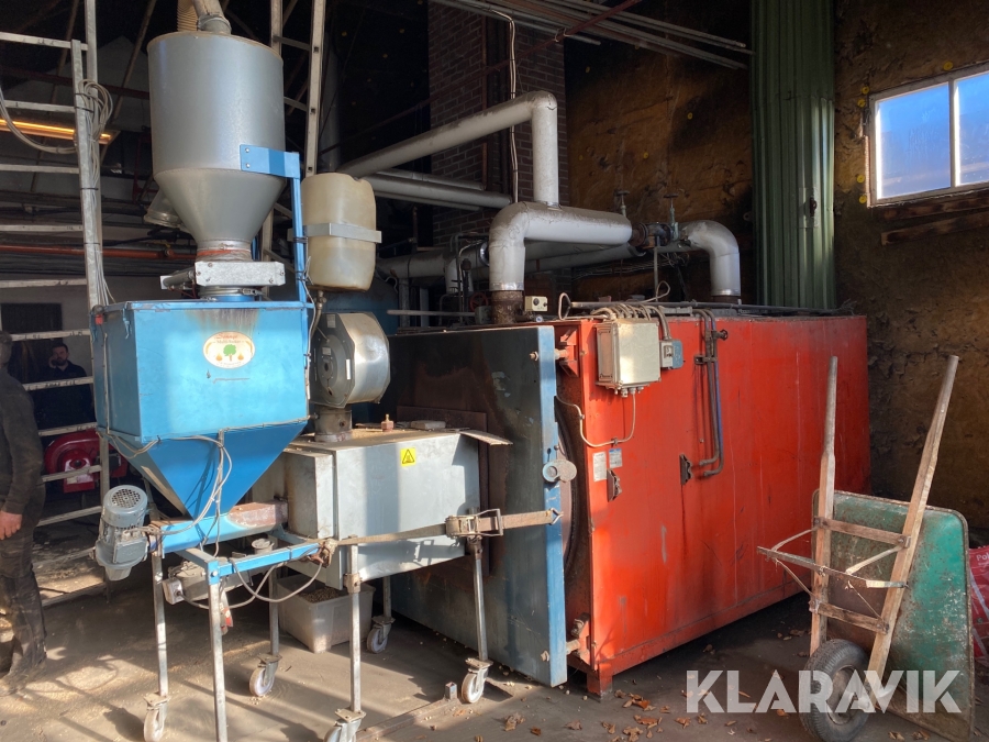 Värmepanna med pelletsbrännare Parca Norrahammar Wirbexs 1600