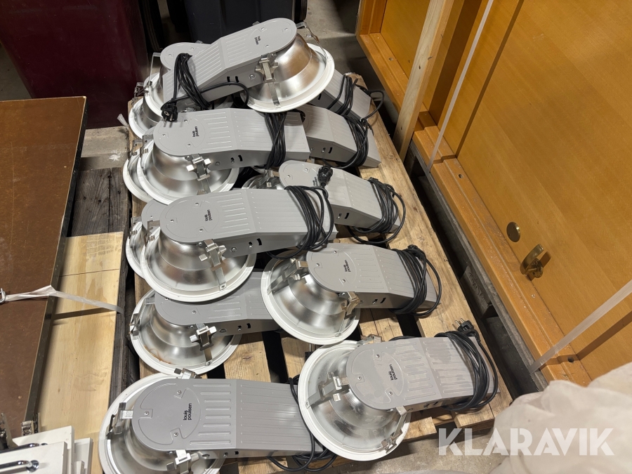 Industrilampor Louis Poulsen 117st