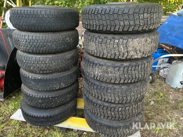 Sommar och vinterdäck Michelin 185R14 med plåtfälgar