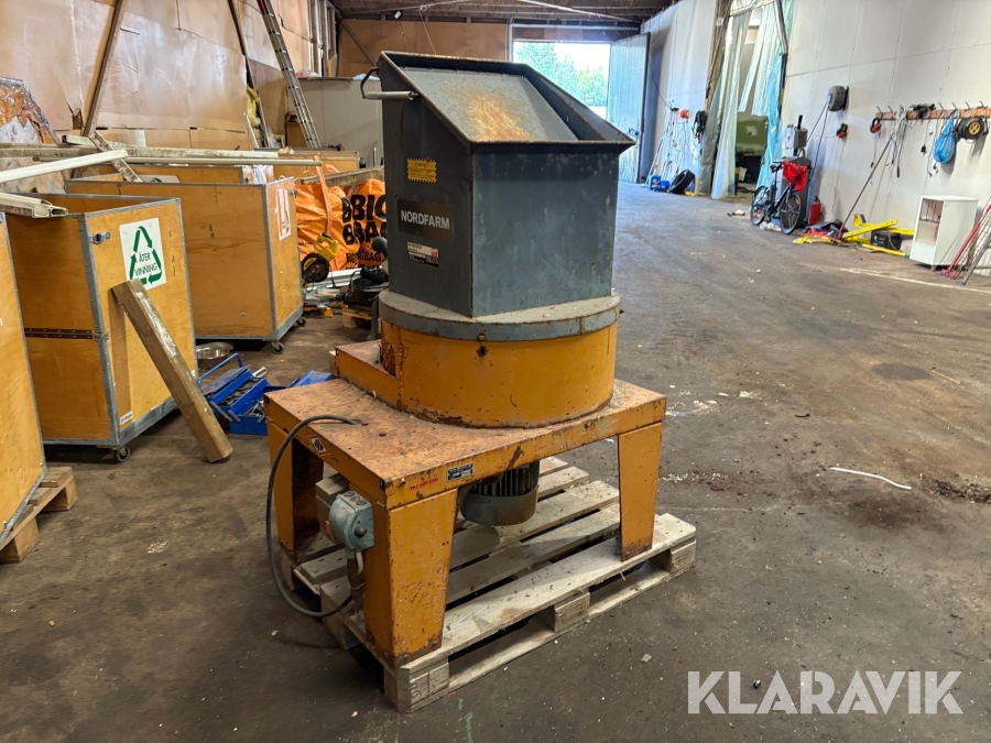 Halmkross Præstbro / Nordfarm HST-7.5