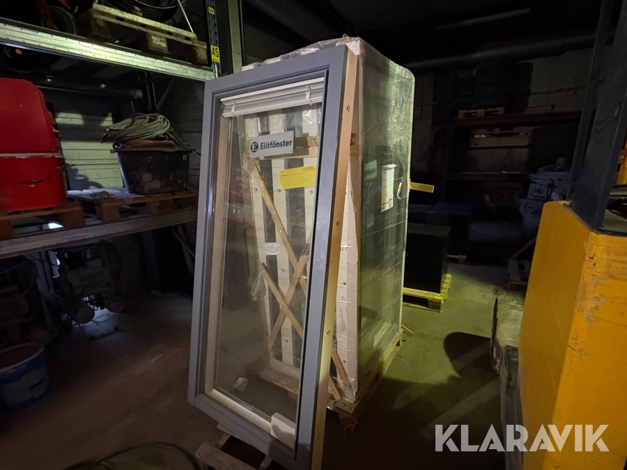 Fönster inåtgående Elitfönster 2+1 med persienner