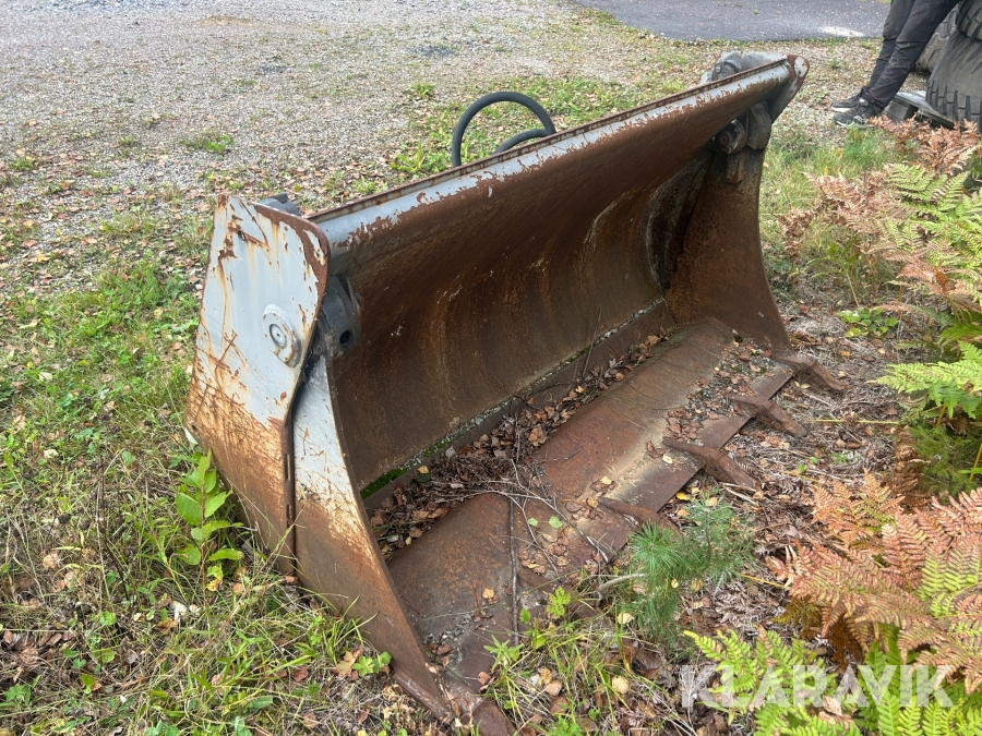 Kombiskopa Volvo 0,65 m3