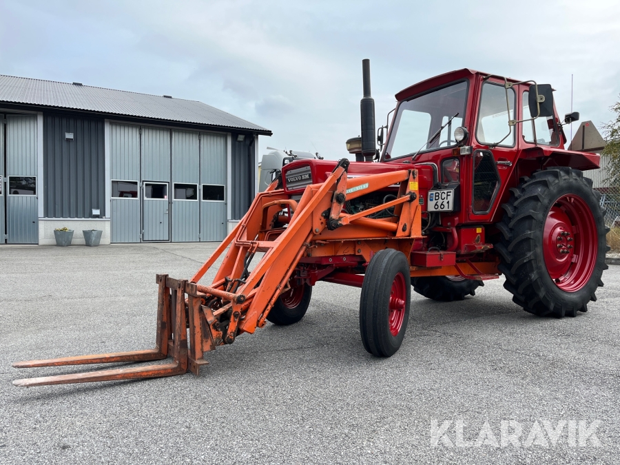 Veterantraktor Volvo BM 700 Turbo med frontlastare