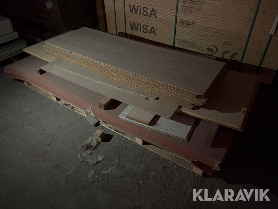 Gips och golvspånskivor