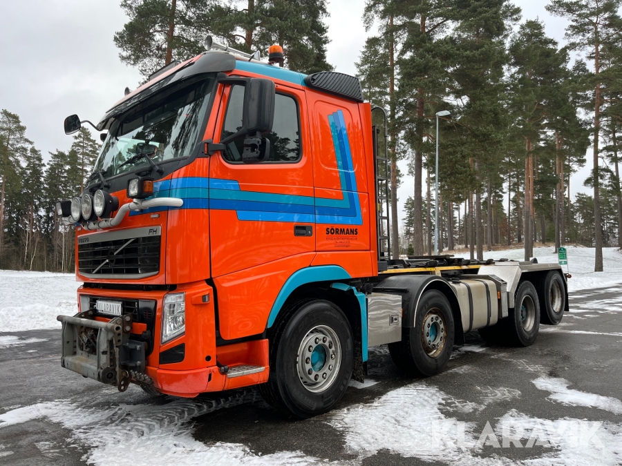 Lastväxlare Volvo FH 8*2 med plogutrustning