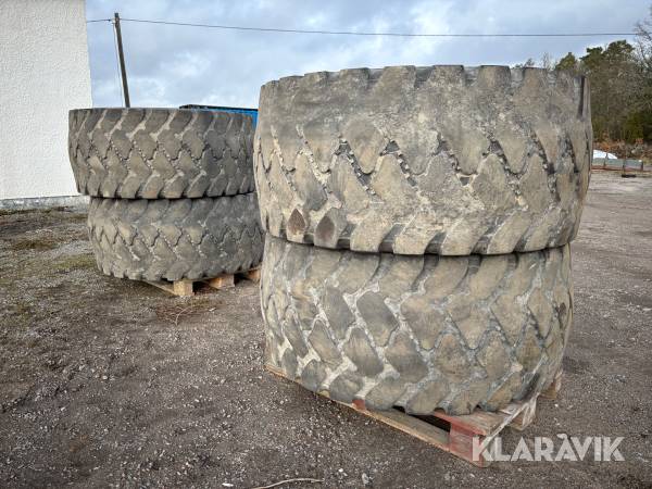 Entreprenaddäck Bridgestone 650/65R25 4 st