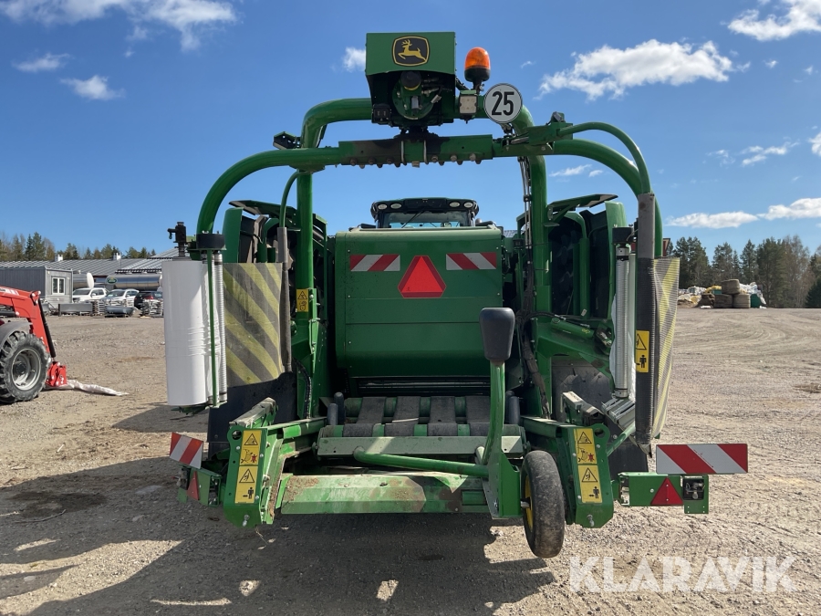 Rundbalspress John Deere C441R