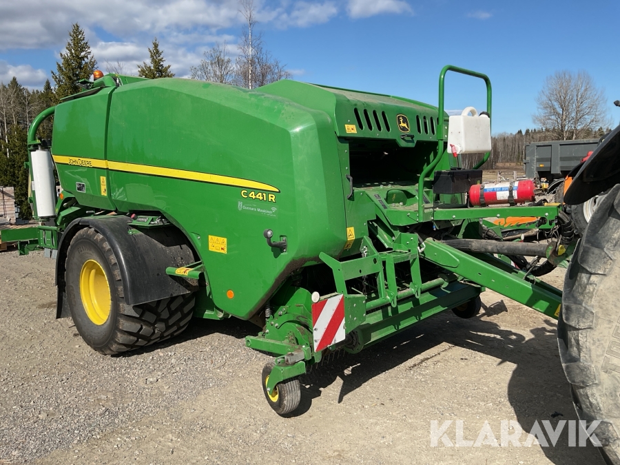 Rundbalspress John Deere C441R